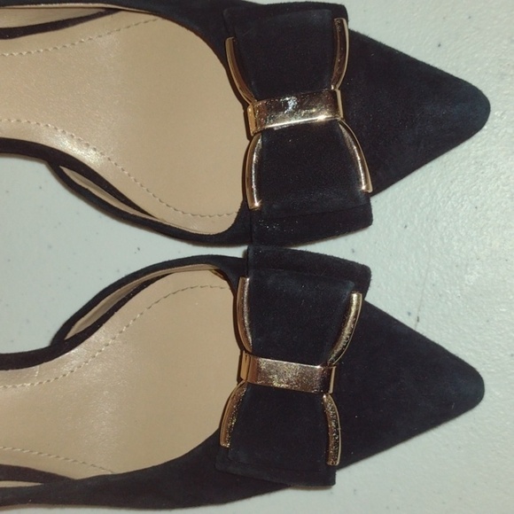 Classy black heel with bow and gold accents 6m bcbgeneration - Picture 11 of 11